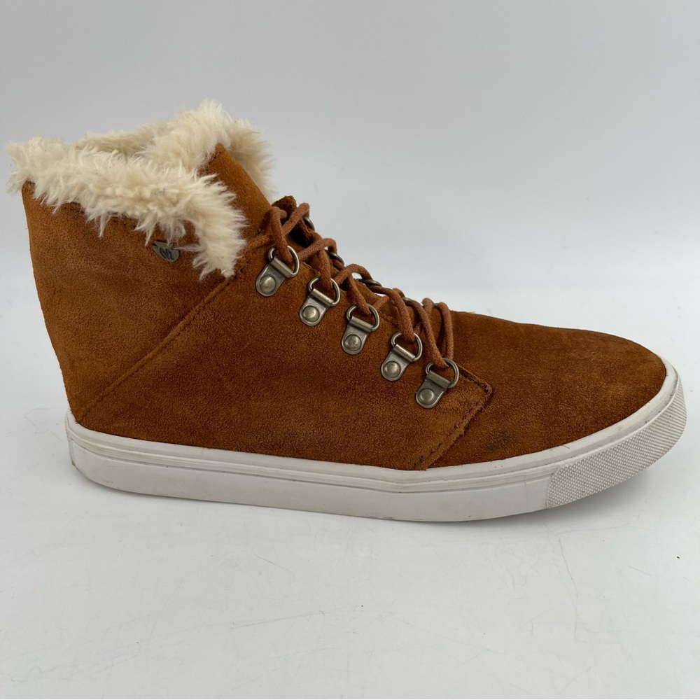 Minnetonka Women’s Lottie Miss Chestnut Brown Suede Fur Trim Bootie - Size 8